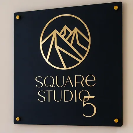 Square 5 Ζλάτιμπορ