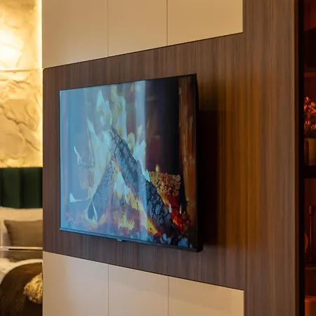 Square 5 * Zlatibor